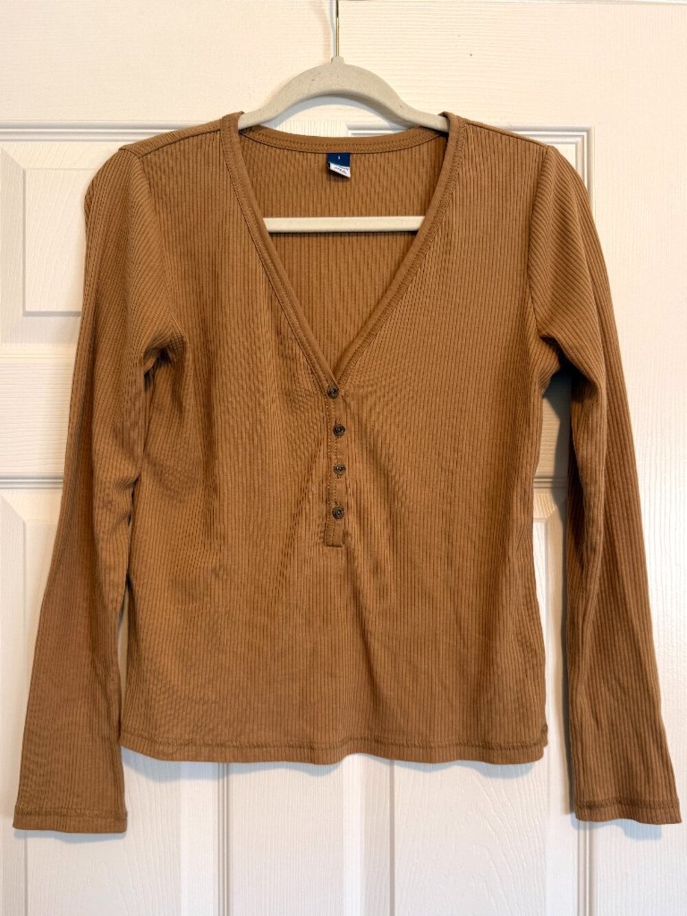 Camel Rib Knit V-Neck Henley Long Sleeve Top Size S